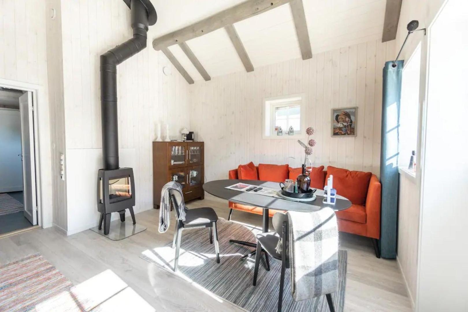 Madelhea Cabin- Seaview Holiday home